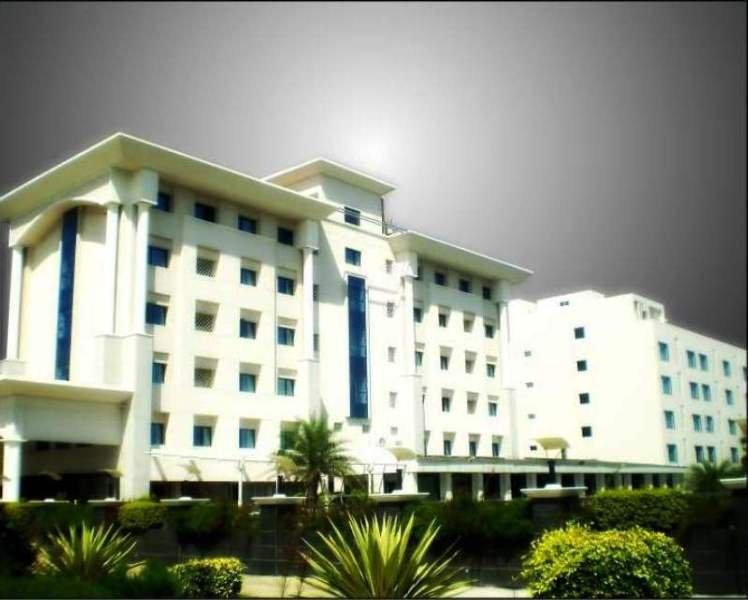 Hotel Claresta Hosūr Esterno foto